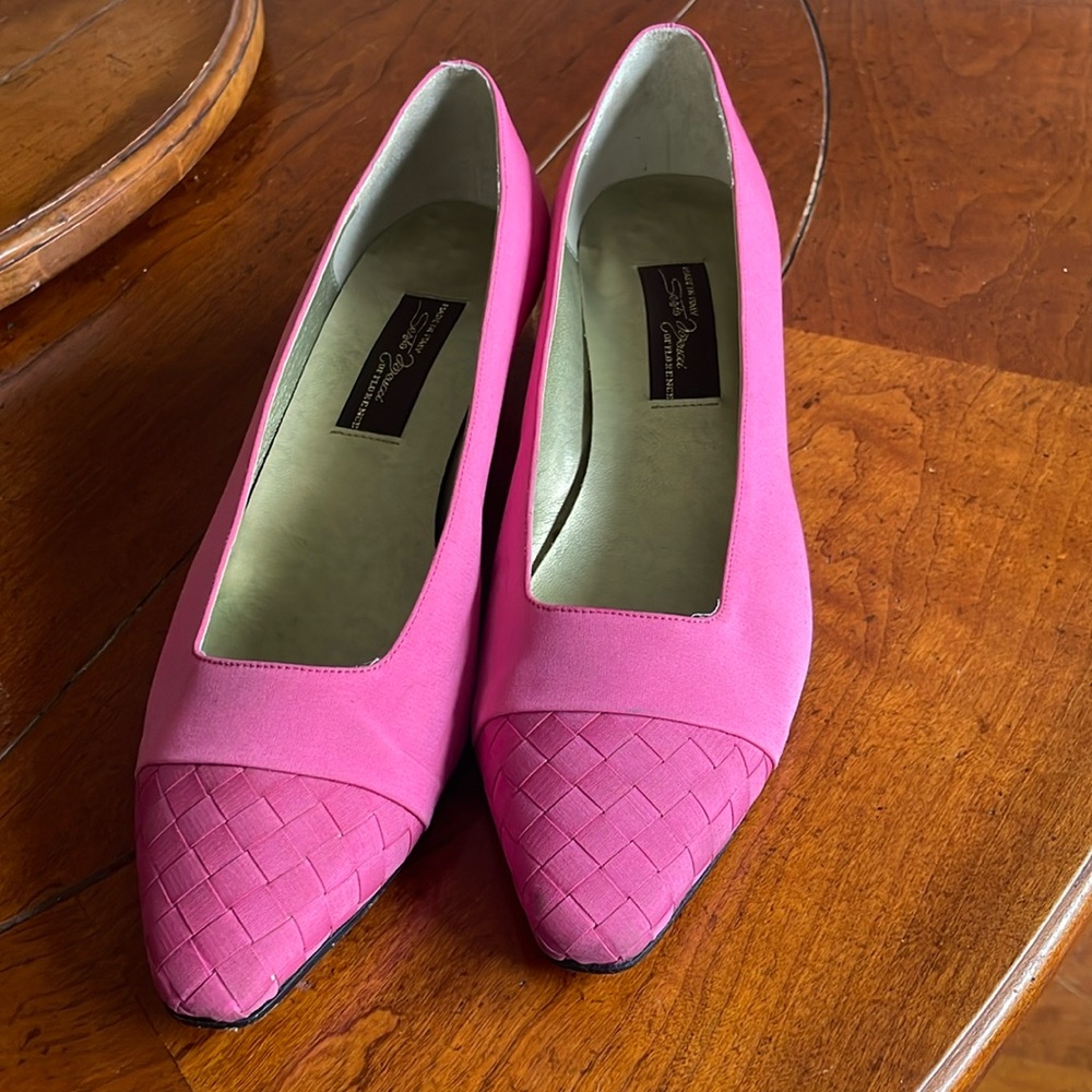 Sesto Meucci low heeled shoes